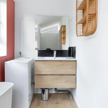 Montesquieu Balneo Netflix Proche Lille Roubaix