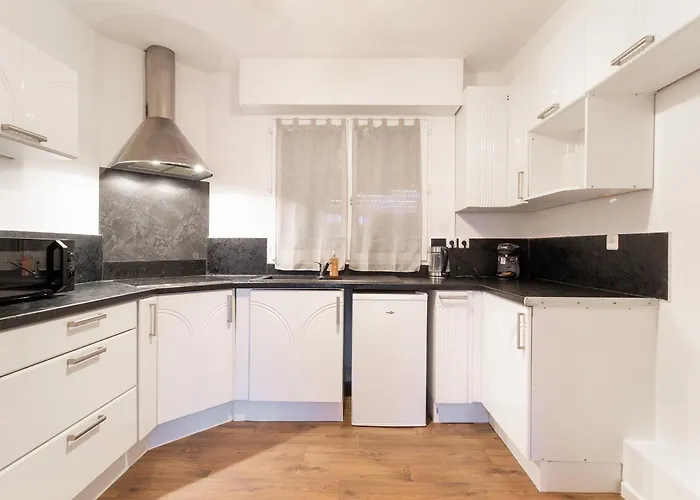 Montesquieu Balneo Netflix Proche Lille * Roubaix